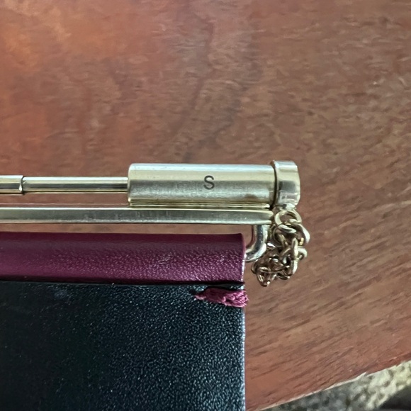 CHANEL CC Exclusive Leather Bracelet - Burgundy - Small - Picture 8 of 11